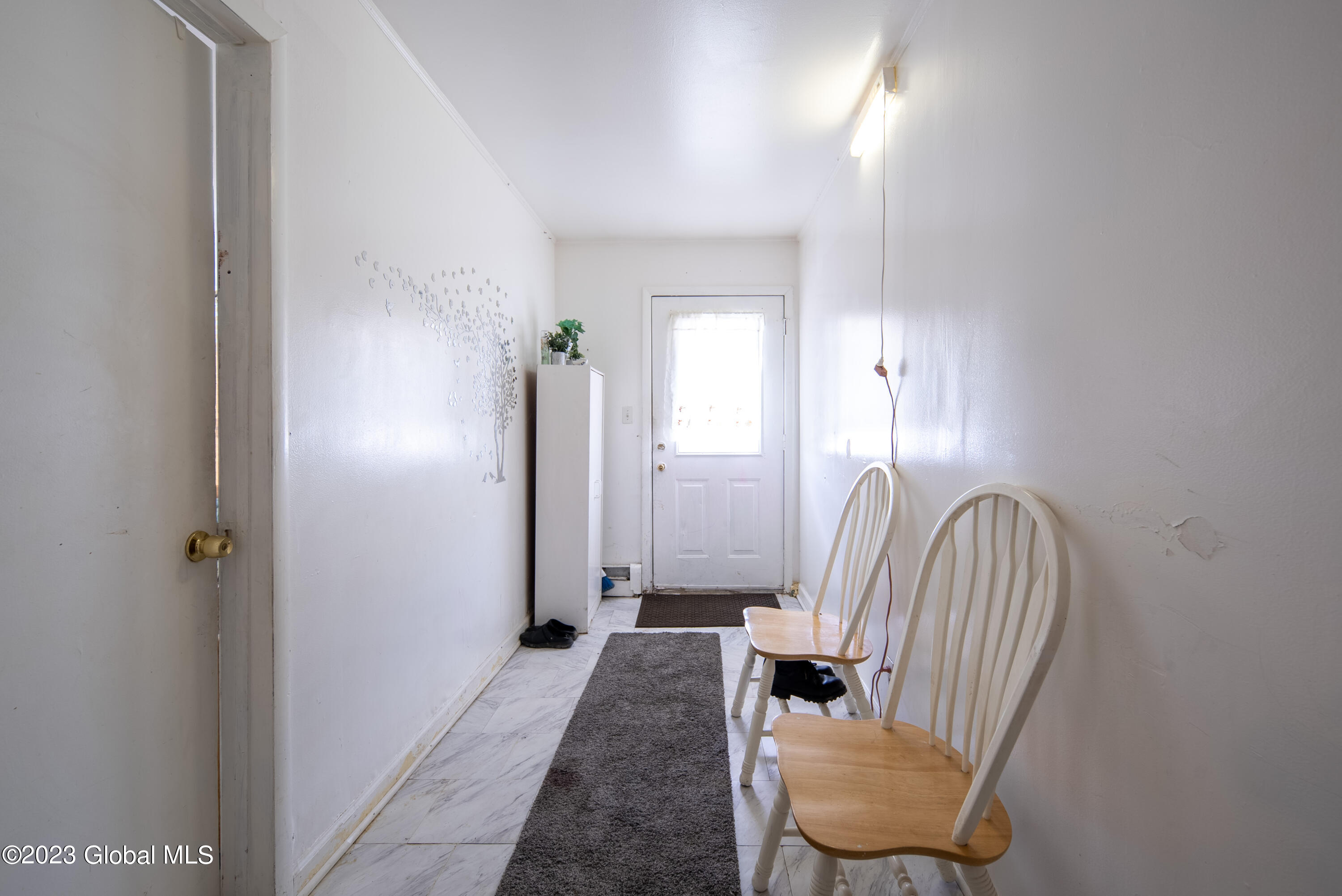 785 Troy Schenectady Road Colonie, NY 12110 - Photo 4 of 24 004