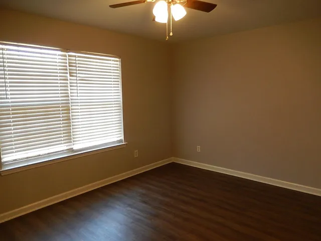 $1,450 | 3100 Dian Road, Unit 205, Tallahassee, FL 32304