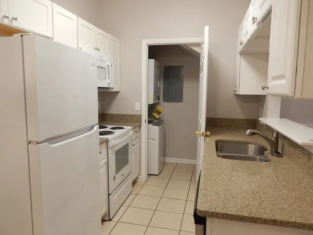 $1,450 | 3100 Dian Road, Unit 205, Tallahassee, FL 32304