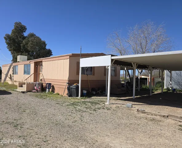 $520,000 | 70935 Date Street, Wenden, AZ 85357