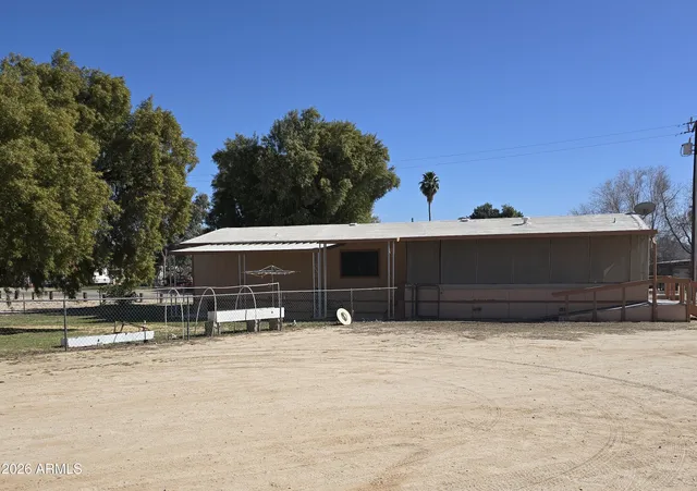 $520,000 | 70935 Date Street, Wenden, AZ 85357