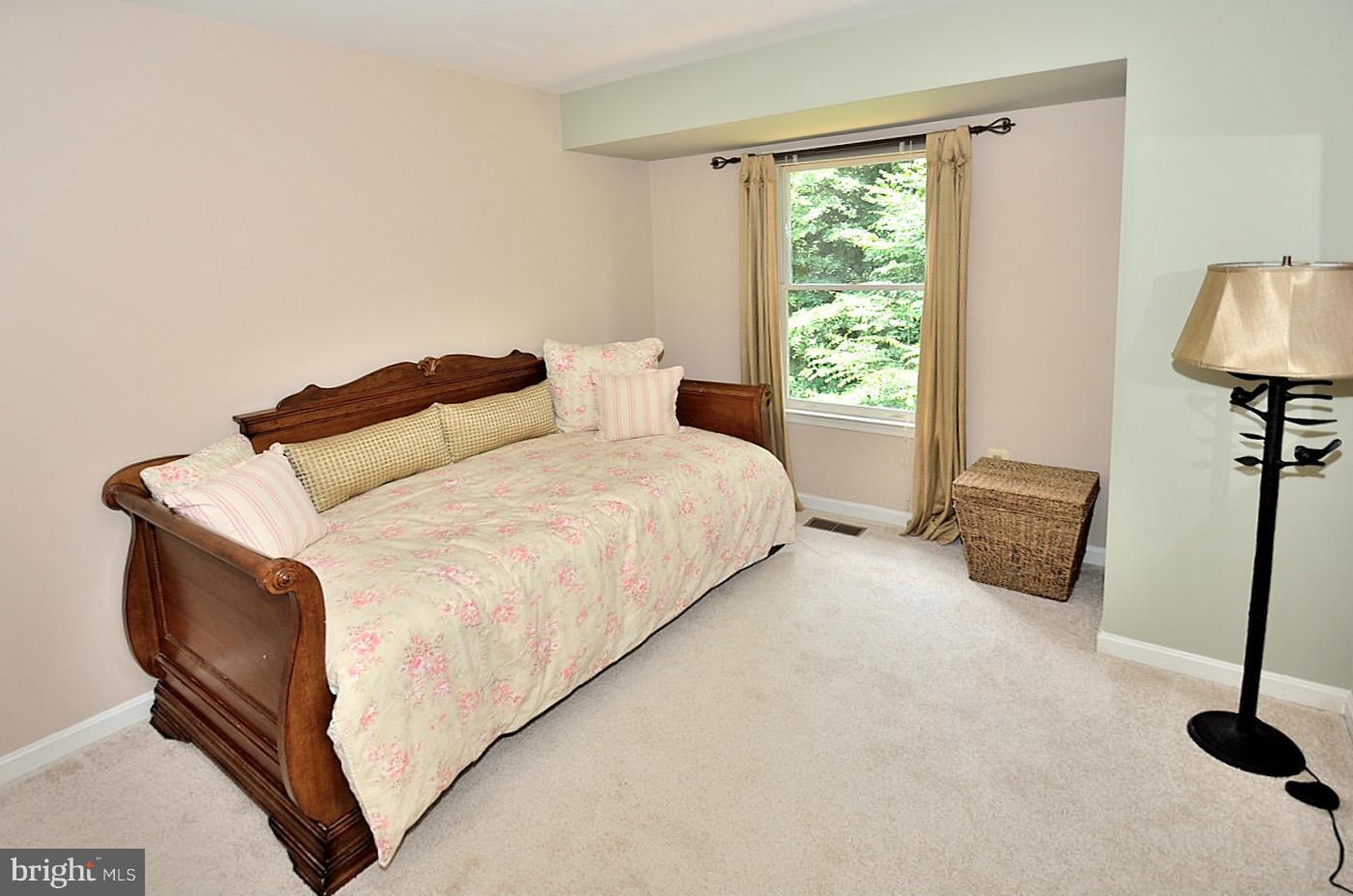 7290 Olde Lantern Way Springfield, VA 22152 - Photo 12 of 21 Bedroom