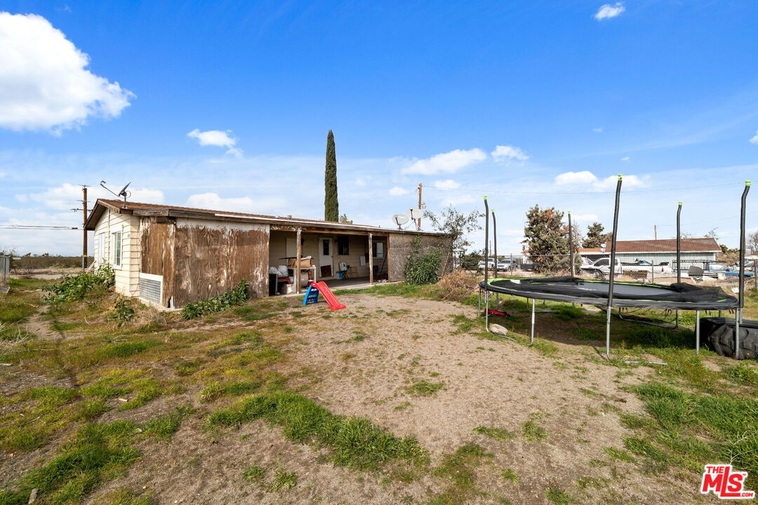 4120 La Mesa Road Phelan, CA 92371 - Photo 15 of 30 a view of a terrace with sitting area