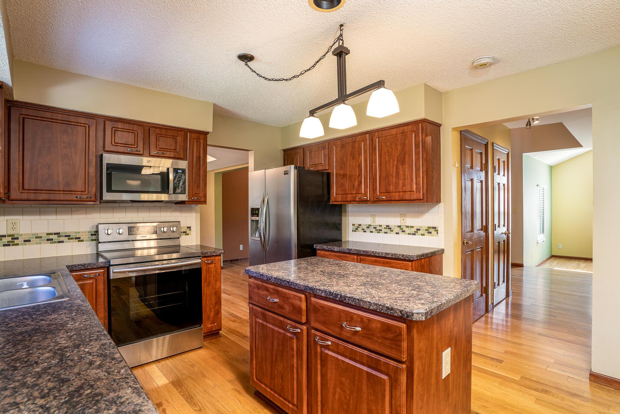 5566 Davidson Road Hilliard, OH 43026 - Photo 14 of 31 Davidson-22
