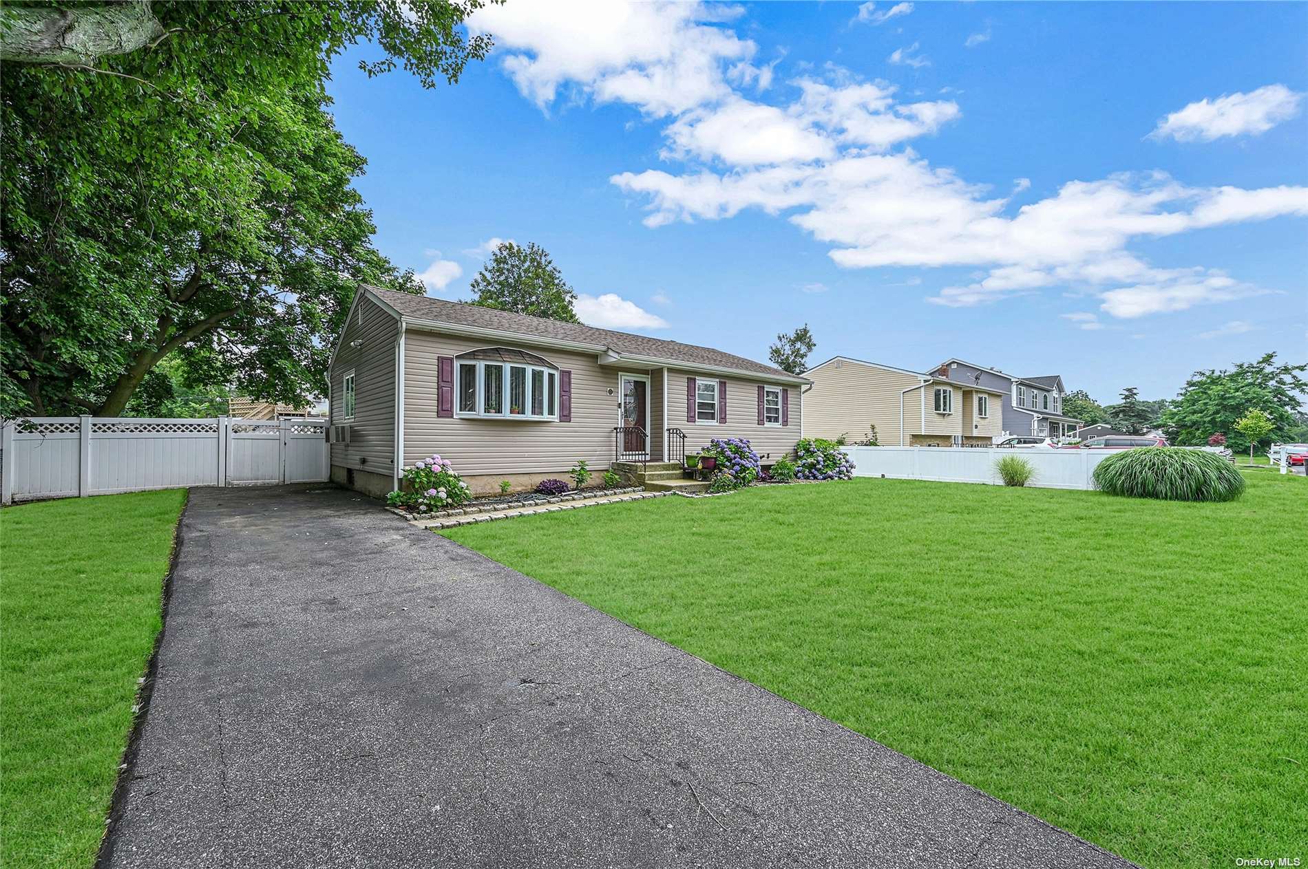 22 Chestnut Road Amityville, NY 11701 - Photo 1 of 1 Gallery Image 1