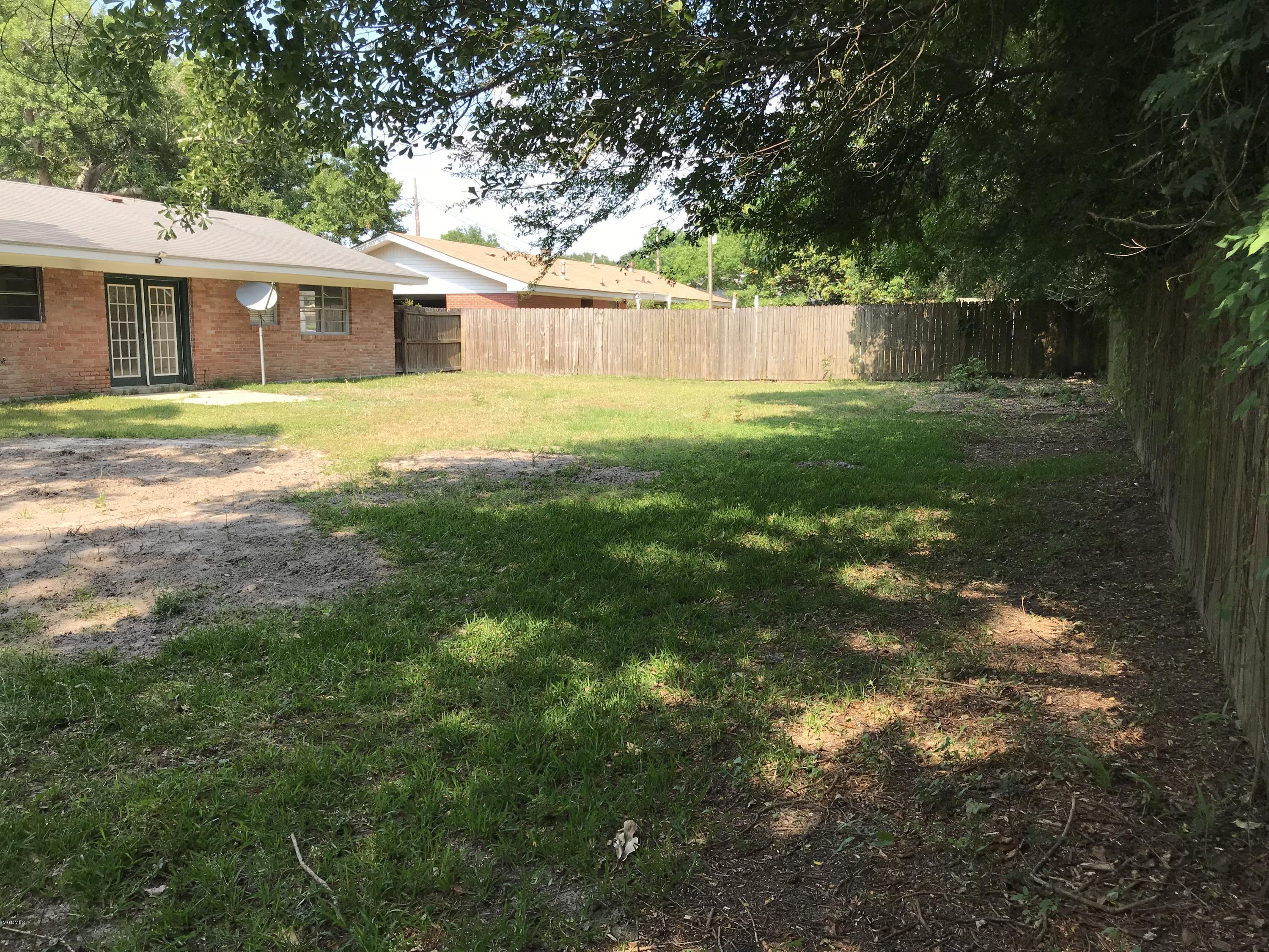 2511 Orleans Road Biloxi, MS 39531 - Photo 22 of 26 IMG_5130