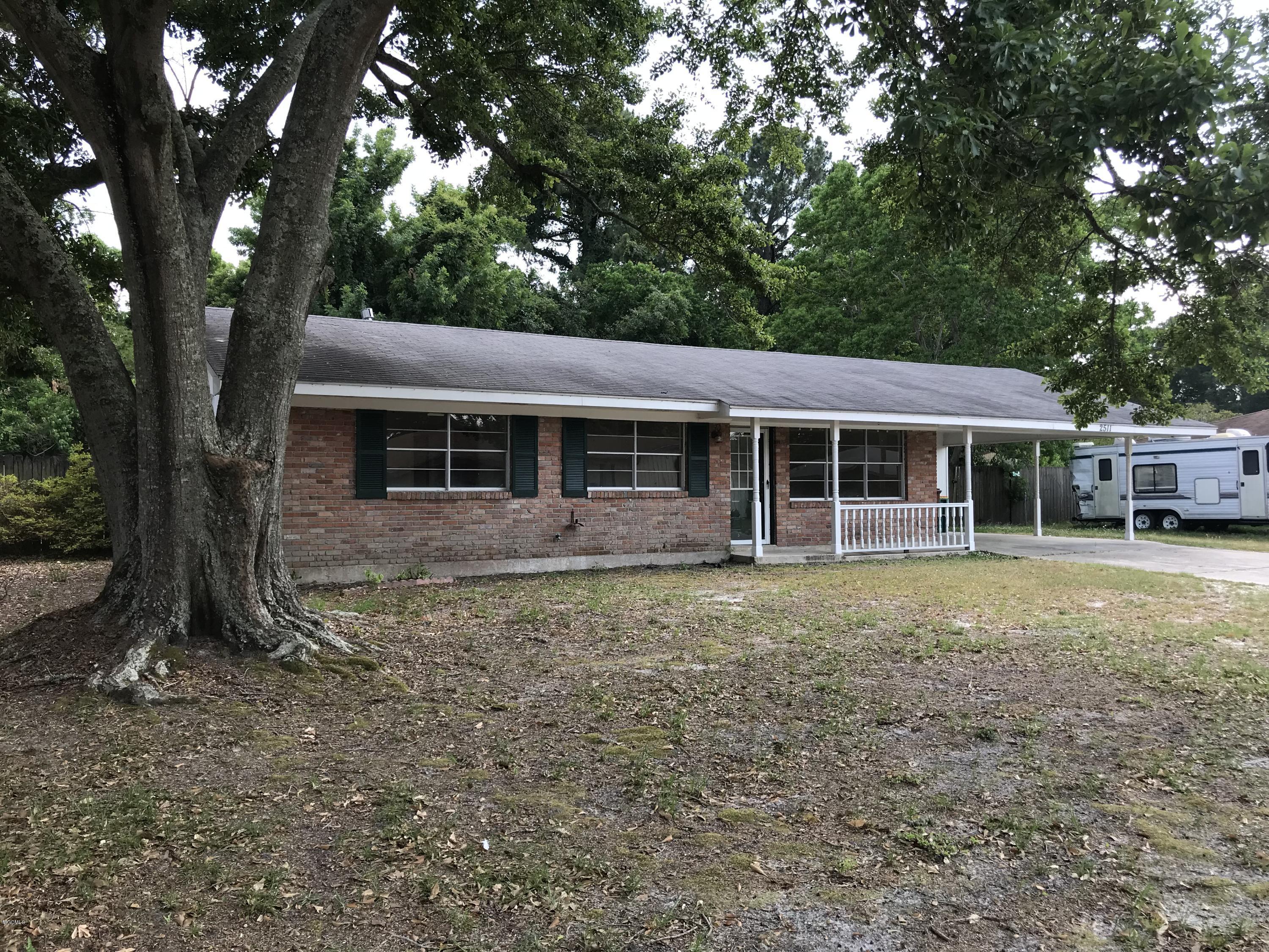 2511 Orleans Road Biloxi, MS 39531 - Photo 6 of 26 IMG_1912