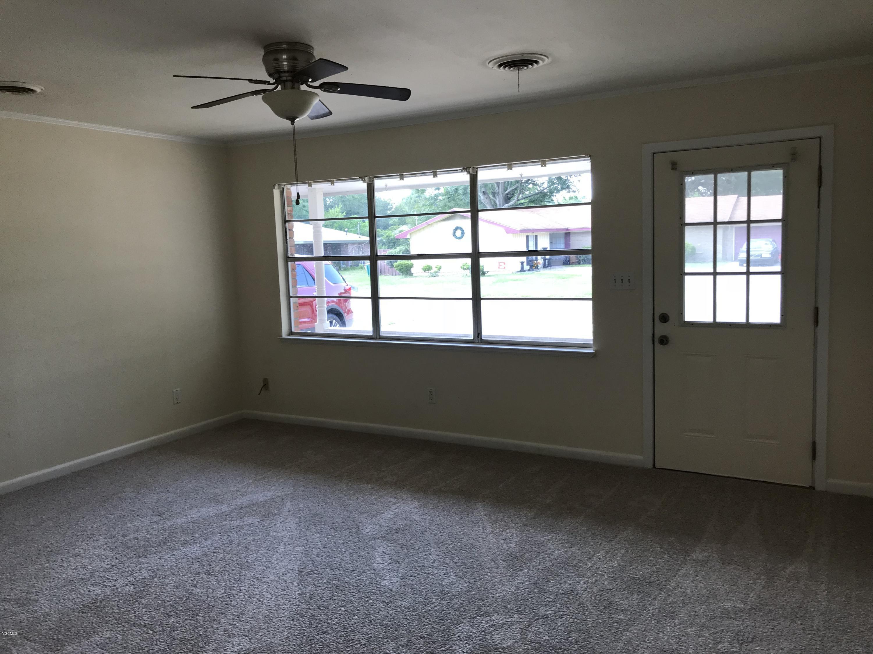 2511 Orleans Road Biloxi, MS 39531 - Photo 7 of 26 IMG_0367