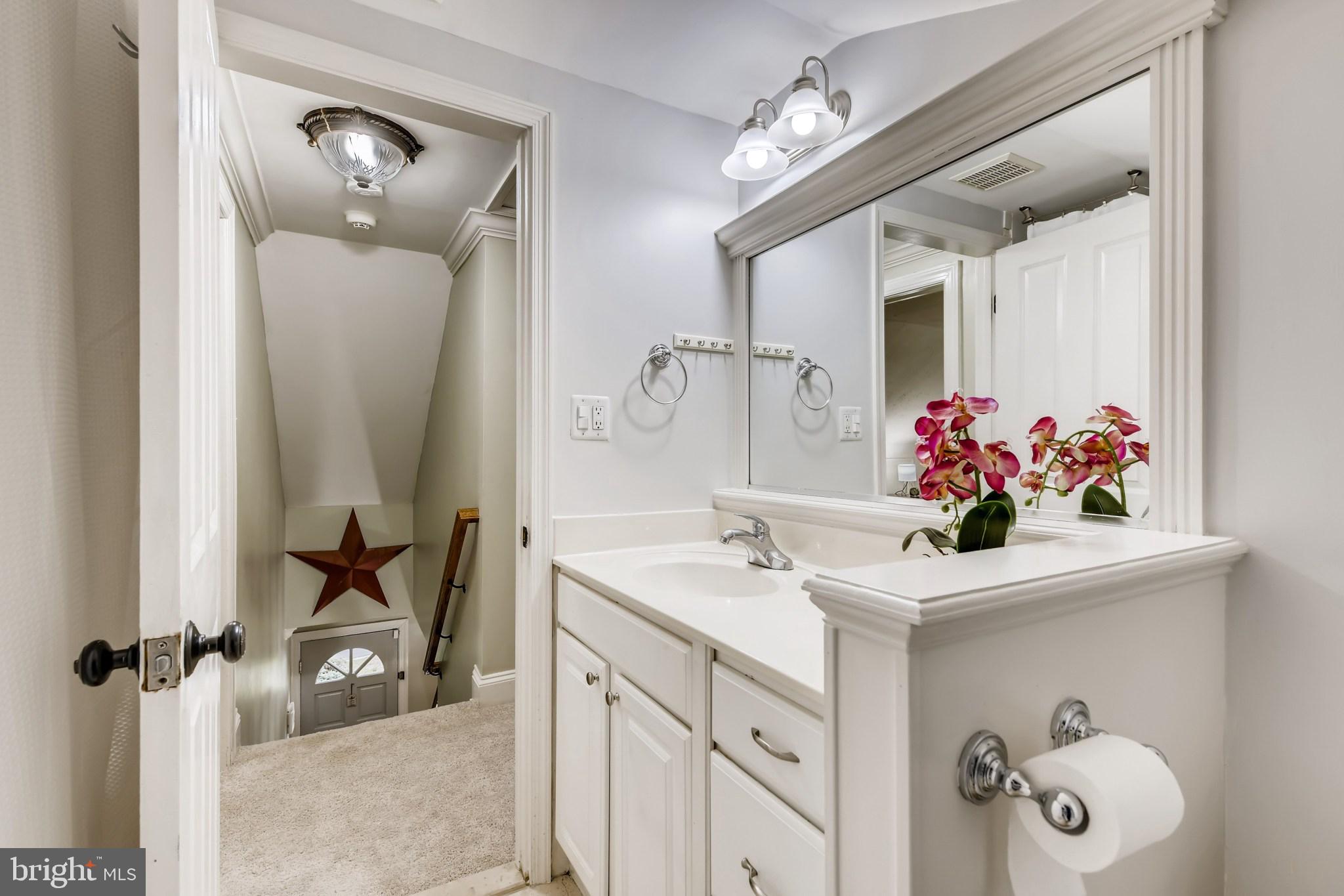 822 Brice Road Rockville, MD 20852 - Photo 22 of 41 Upper Level Full Bath