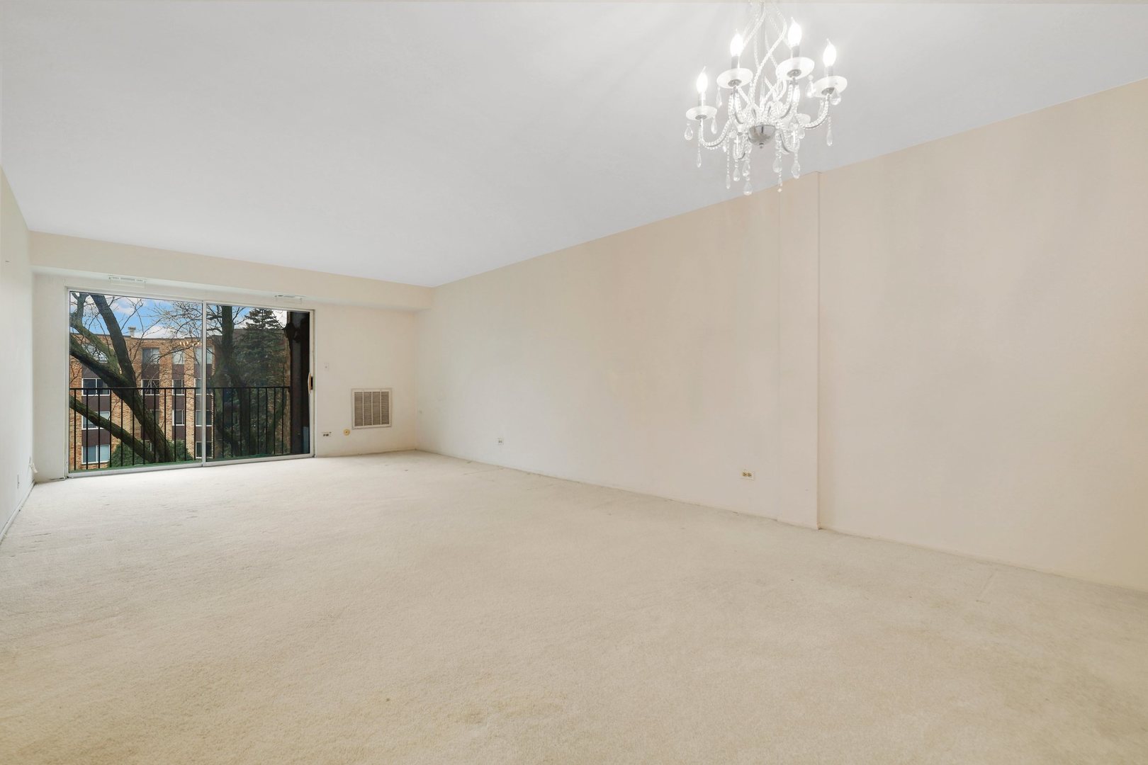 502 West Huntington Commons Road, Unit 338 Mount Prospect, IL 60056 - Photo 4 of 17 Gallery Image 4