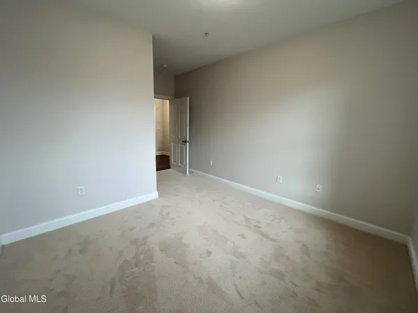 $2,772 | 130 Excelsior Avenue, Unit 218, Saratoga Springs, NY 12866