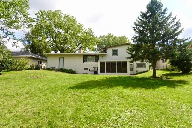 $370,000 | 2701 Gerald Avenue, North St. Paul, MN 55109