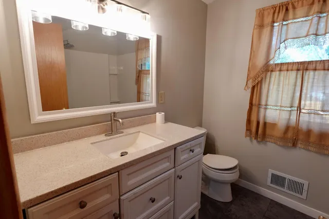 $370,000 | 2701 Gerald Avenue, North St. Paul, MN 55109