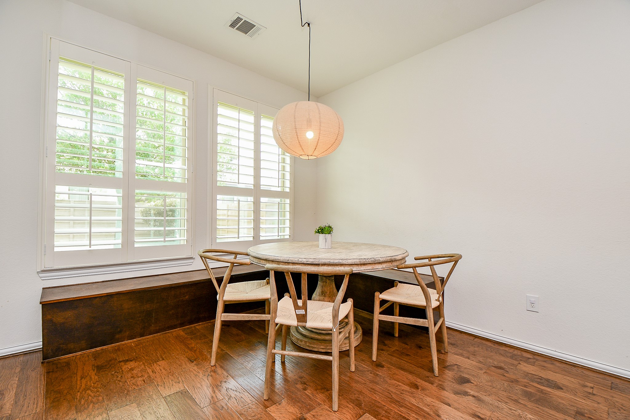 4523 Juniper Ridge Lane Manvel, TX 77578 - Photo 5 of 38 a dining room with furniture and wooden floor
