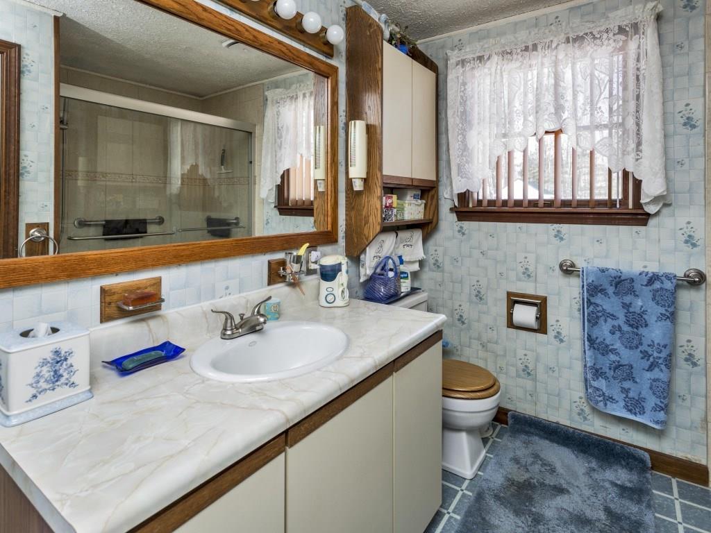 5 Coville Road Topsham, ME 04086 - Photo 20 of 34 Bathroom
