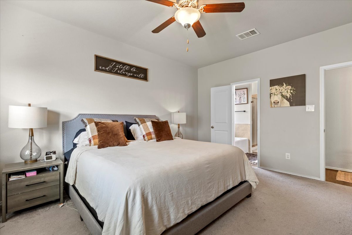 104 Cressida Cove Jarrell, TX 76537 - Photo 14 of 32