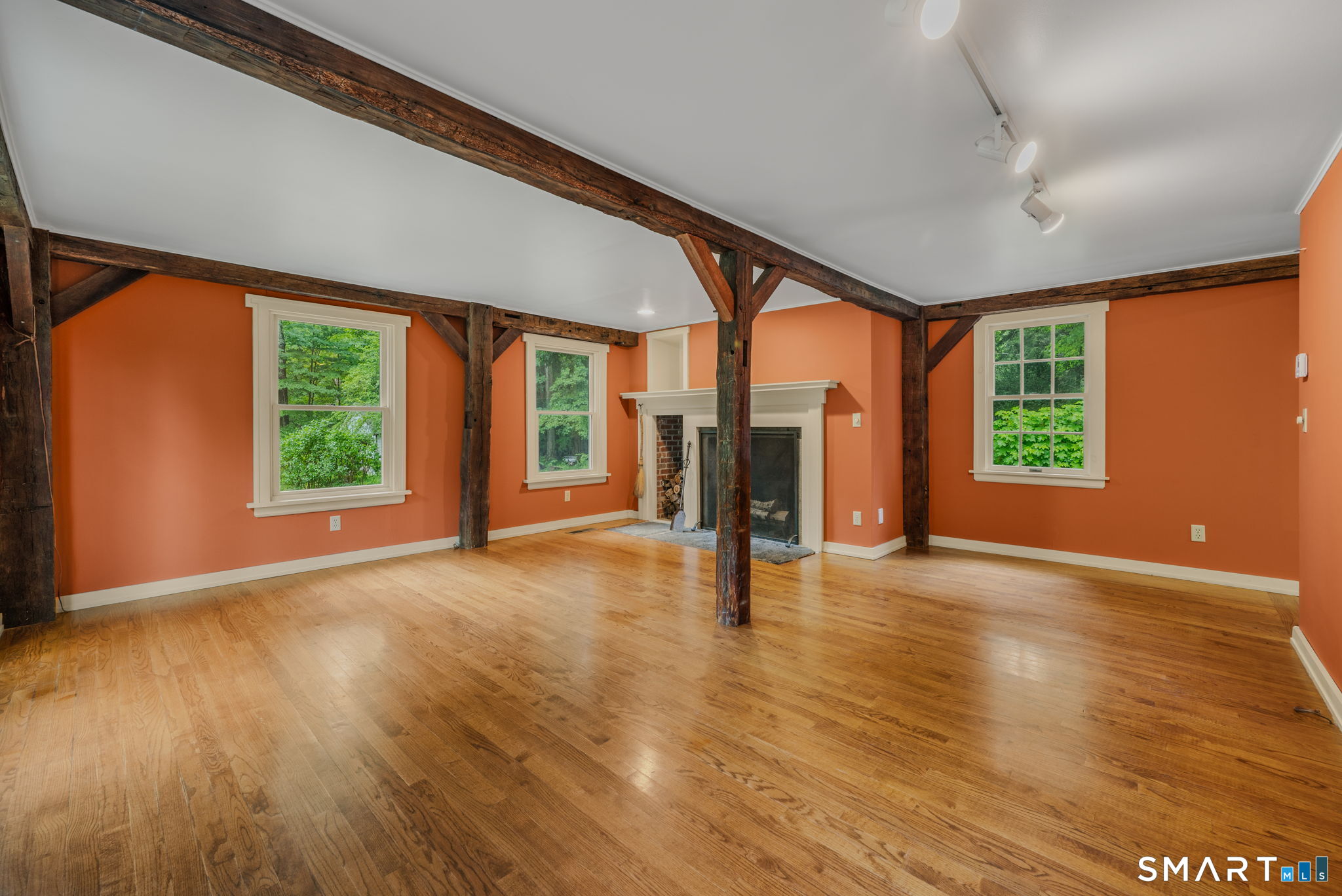 365 Winthrop Road Deep River, CT 06417 - Photo 7 of 40