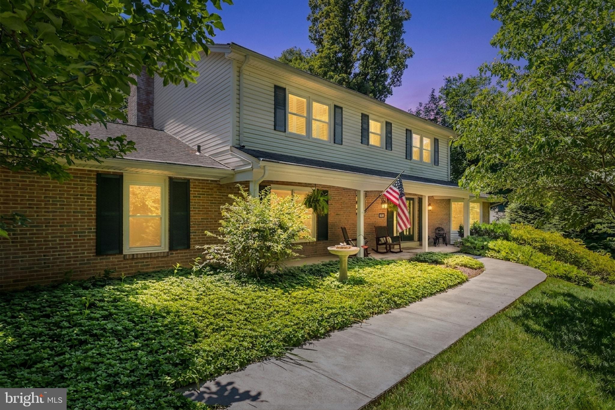 12007 Turf Lane Reston, VA 20191 - Photo 4 of 69