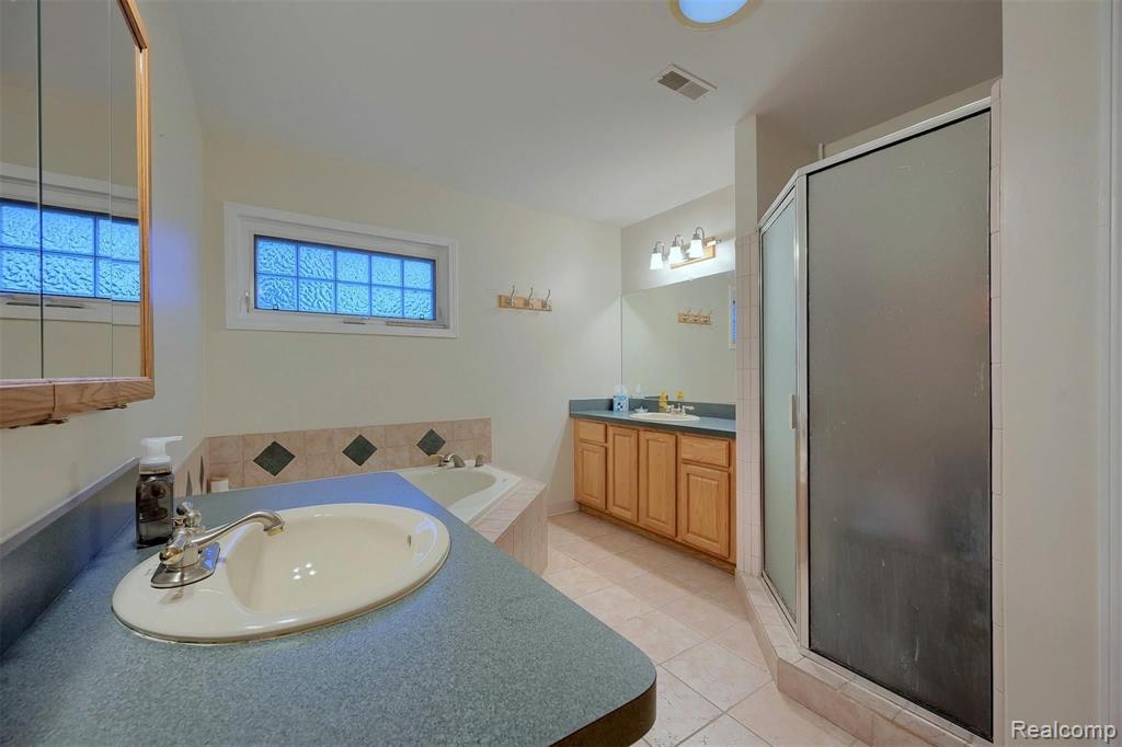 6460 Orion Road Rochester, MI 48306 - Photo 21 of 33