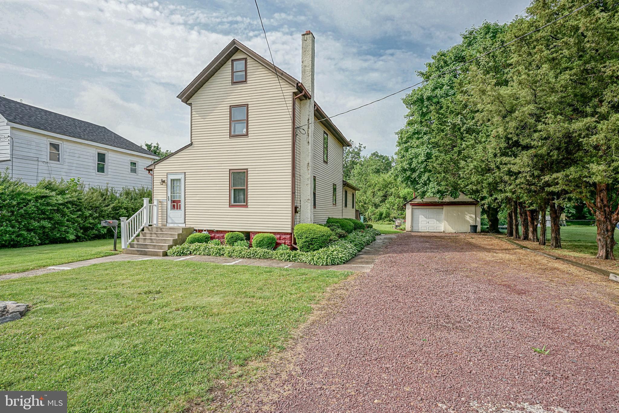 24 Deptford Road Glassboro, NJ 08028 - Photo 1 of 37