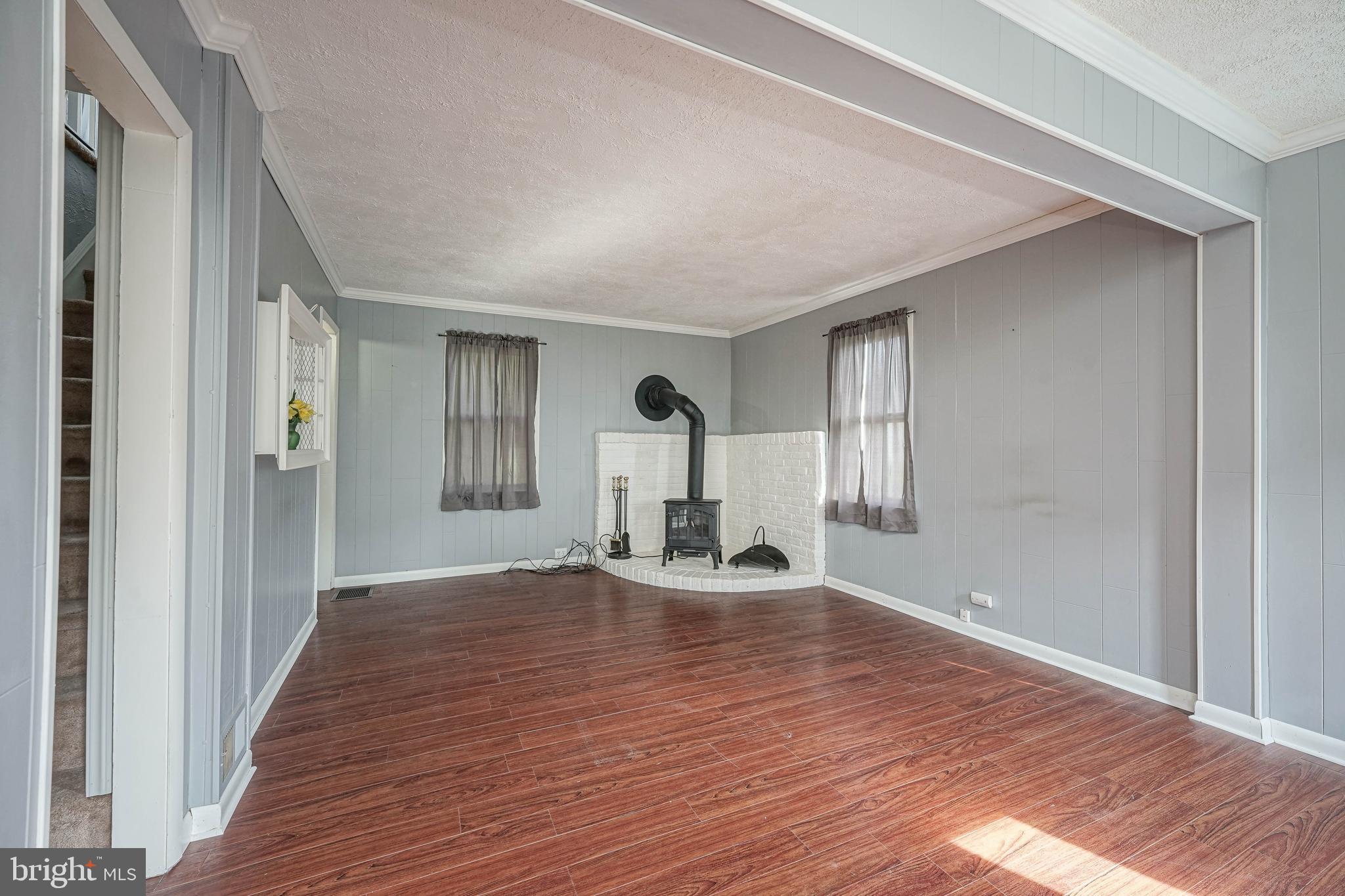 24 Deptford Road Glassboro, NJ 08028 - Photo 4 of 37