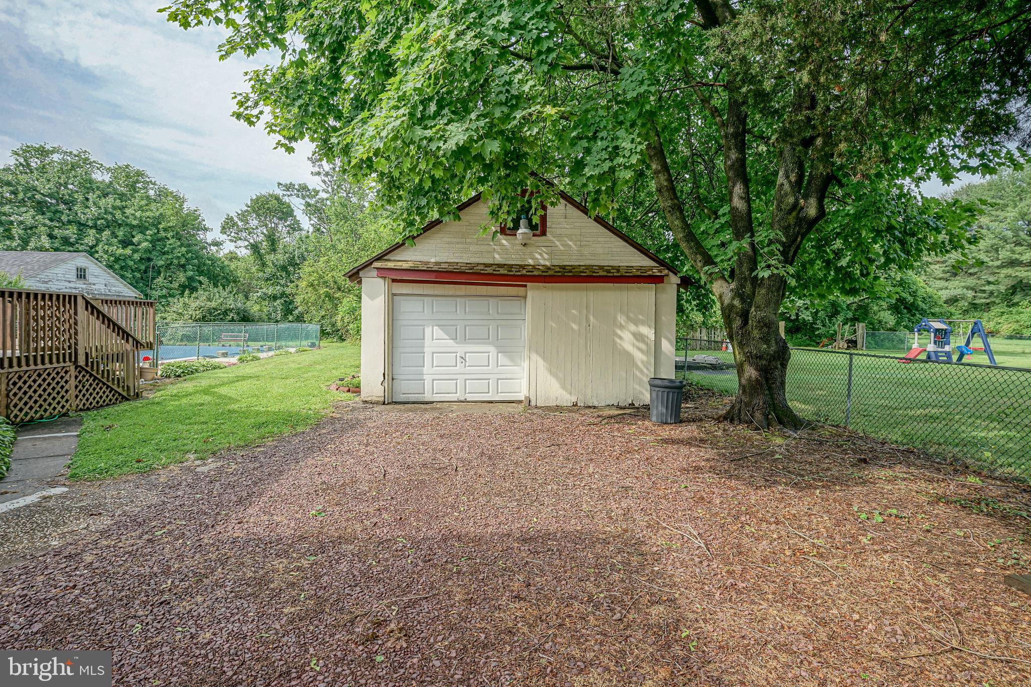 24 Deptford Road Glassboro, NJ 08028 - Photo 33 of 37