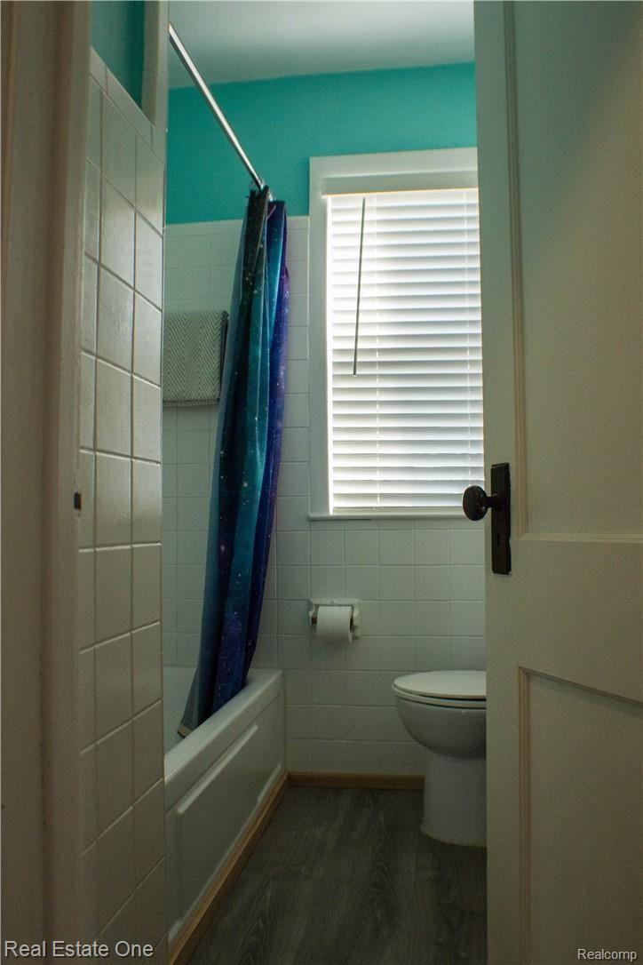24960 31 Mile Road Ray, MI 48096 - Photo 19 of 47 1st floor bath
