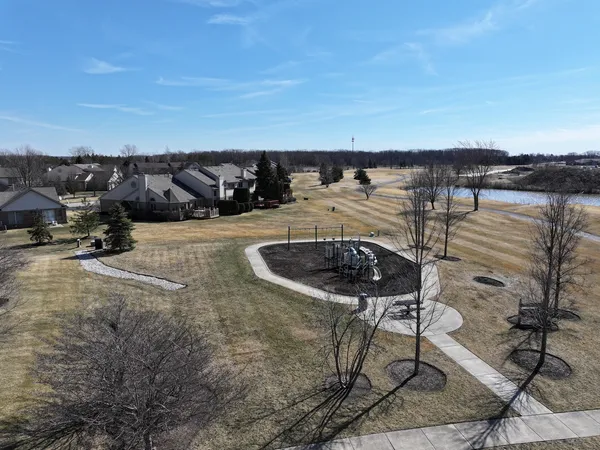 $299,950 | 56 Odyssey Drive, Tinley Park, IL 60477
