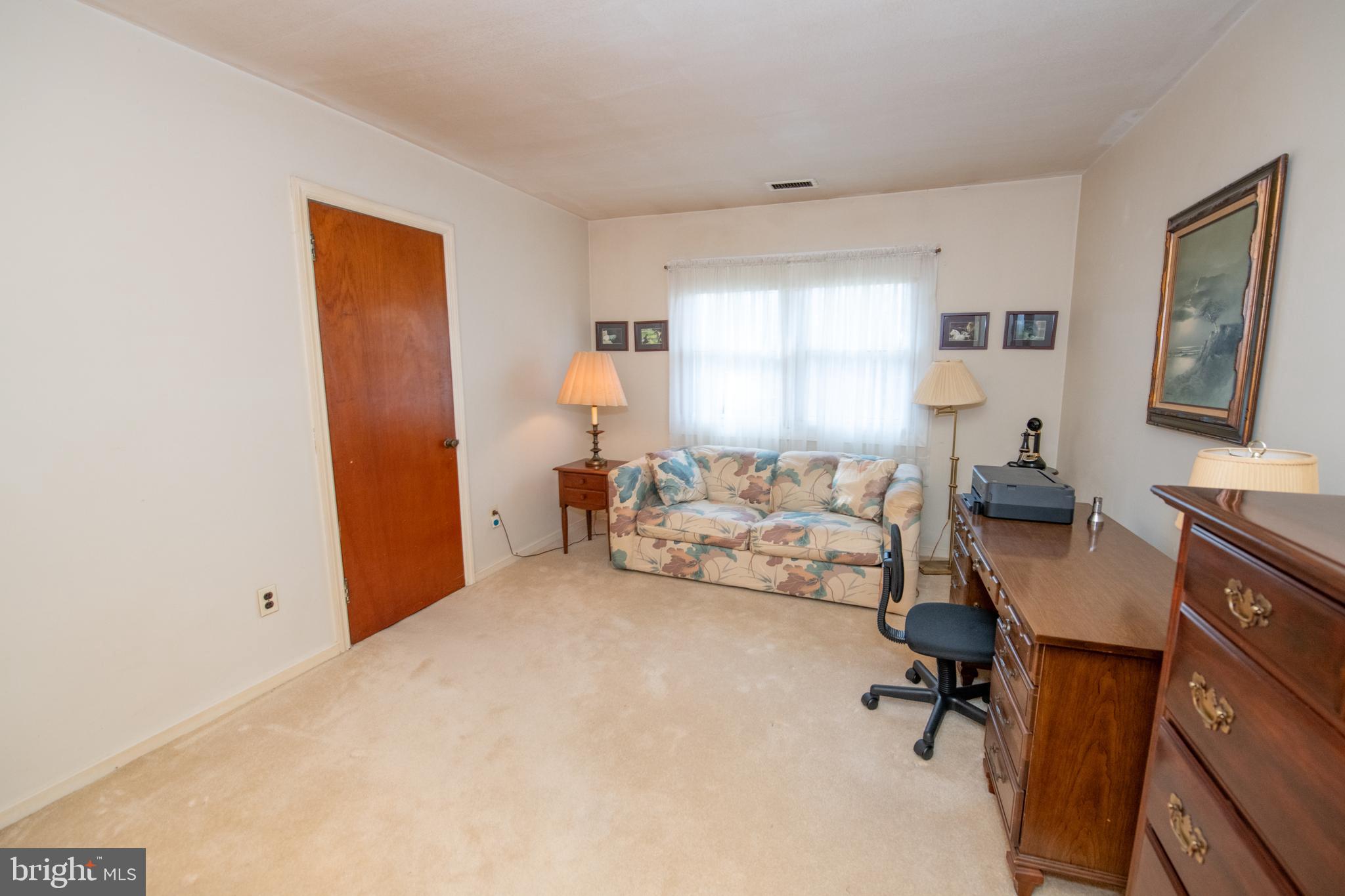 8810 Tyson Road Glenside, PA 19038 - Photo 31 of 53 a view of a livingroom with workspace and a couch
