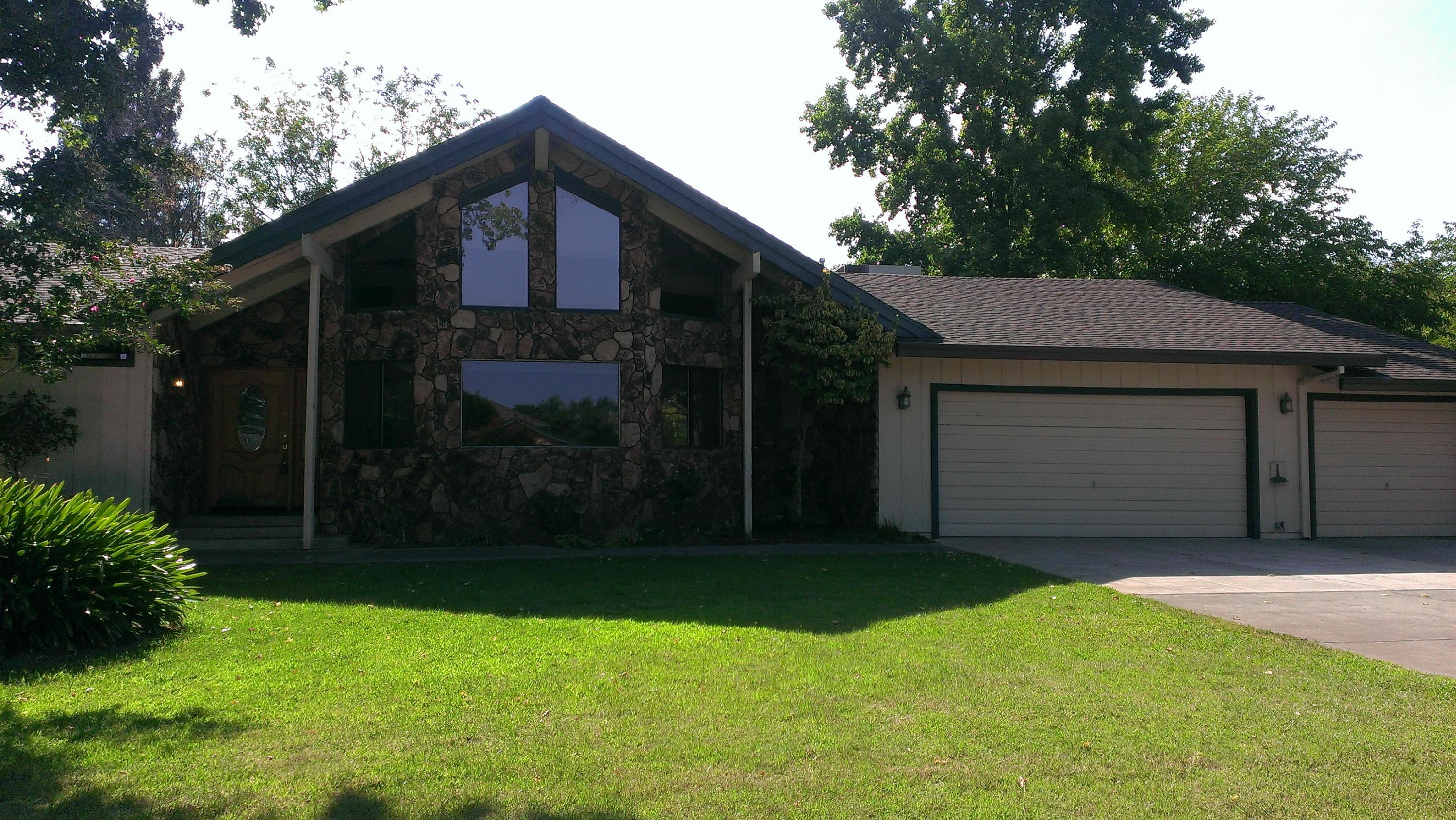 6266 Riverside Drive Redding, CA 96001 - Photo 1 of 14 riverside front