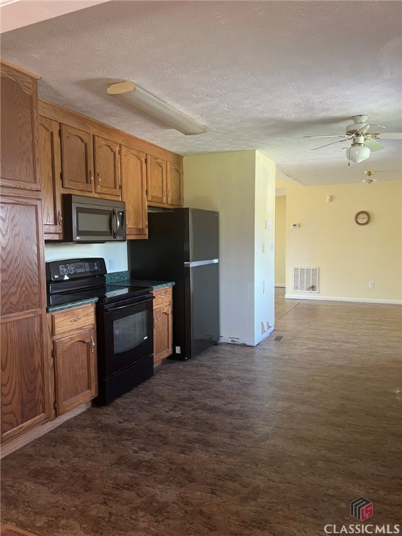 94 Sorrow-Patterson Road Colbert, GA 30628 - Photo 7 of 16 Kitchen