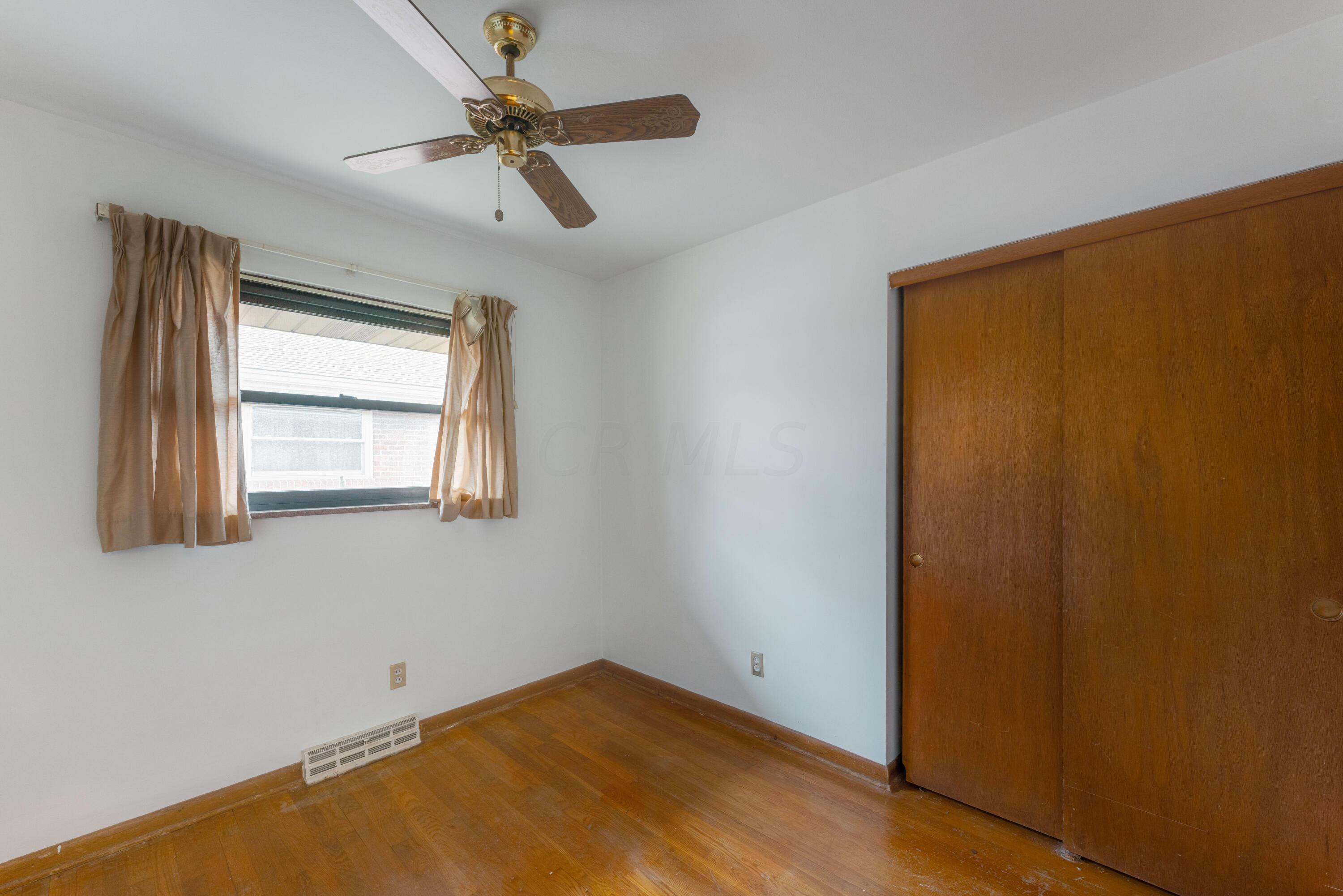 1097 Fordham Road Columbus, OH 43224 - Photo 19 of 41 27-dsc04778-dsc04780