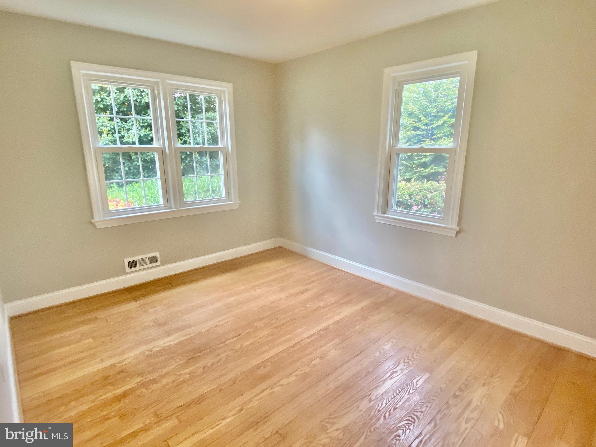 10007 Portland Road Silver Spring, MD 20901 - Photo 19 of 41 BEDROOM
