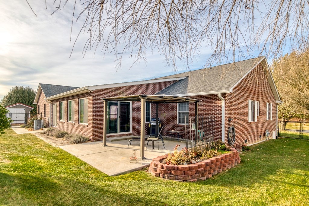 1295 West Ridge Road Wytheville, VA 24382 - Photo 47 of 48 Gallery Image 47