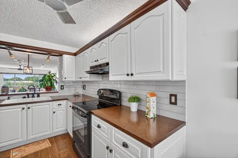 $245,000 | 13465 Fishtail Palm Court, Unit D, Delray Beach, FL 33484