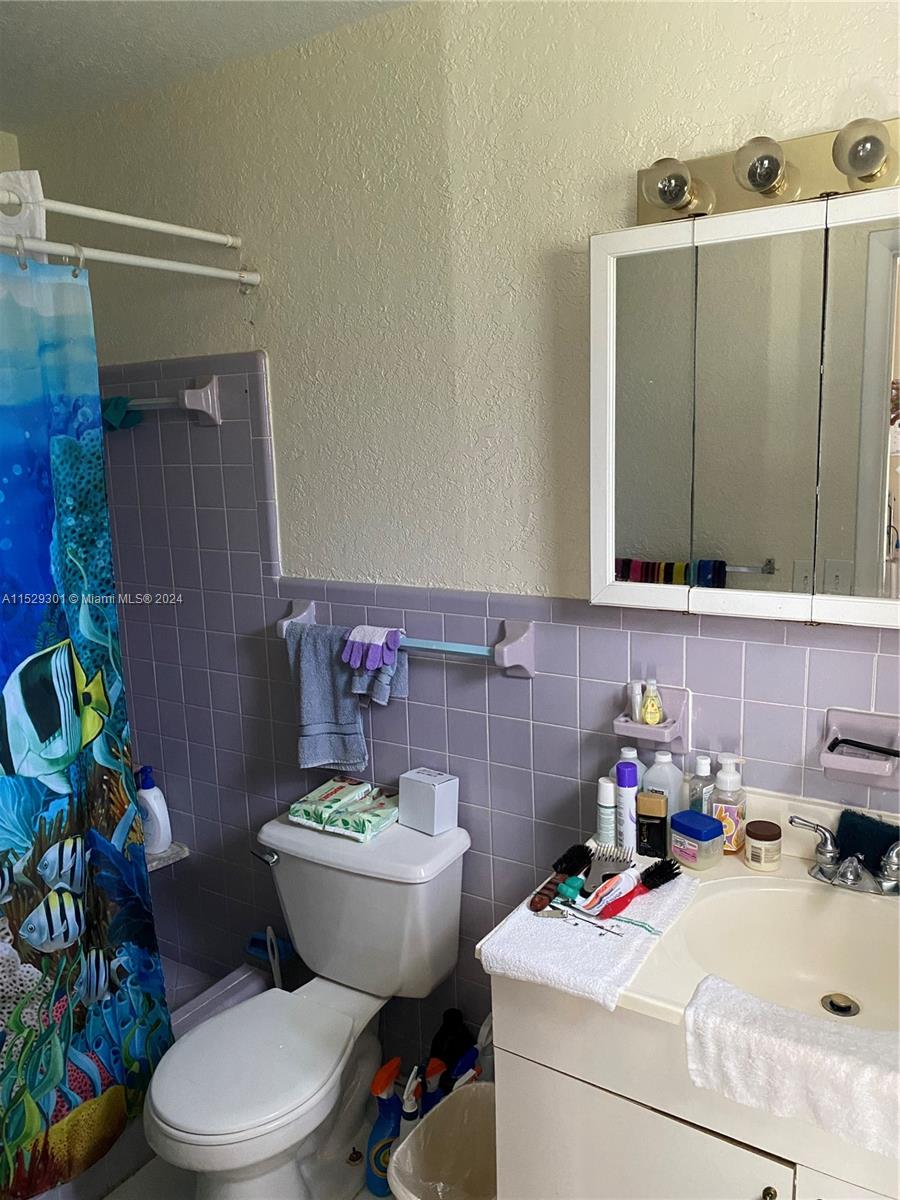421 West 36th Street Riviera Beach, FL 33404 - Photo 13 of 16 Gallery Image 13