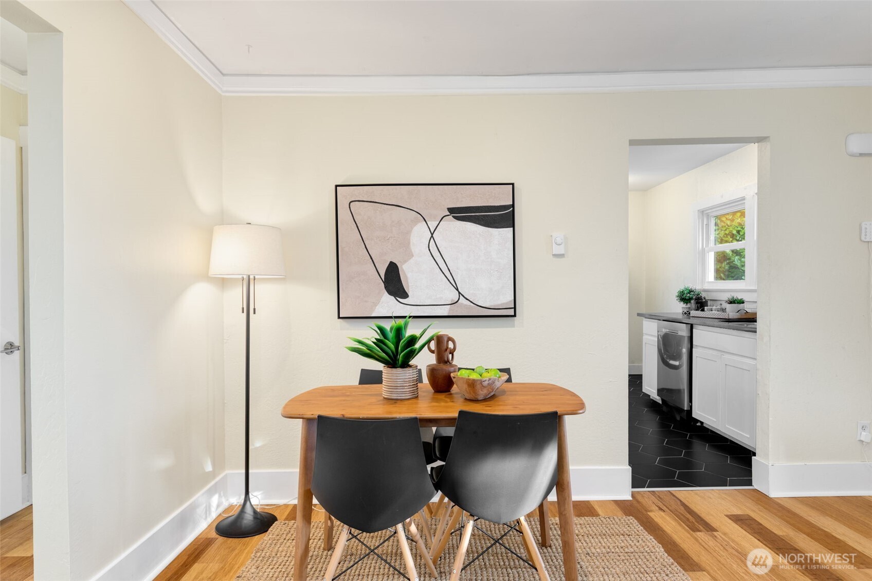 8451 30th Avenue Southwest Seattle, WA 98126 - Photo 12 of 40