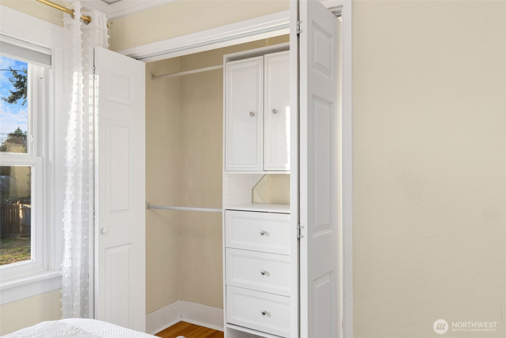 8451 30th Avenue Southwest Seattle, WA 98126 - Photo 21 of 40