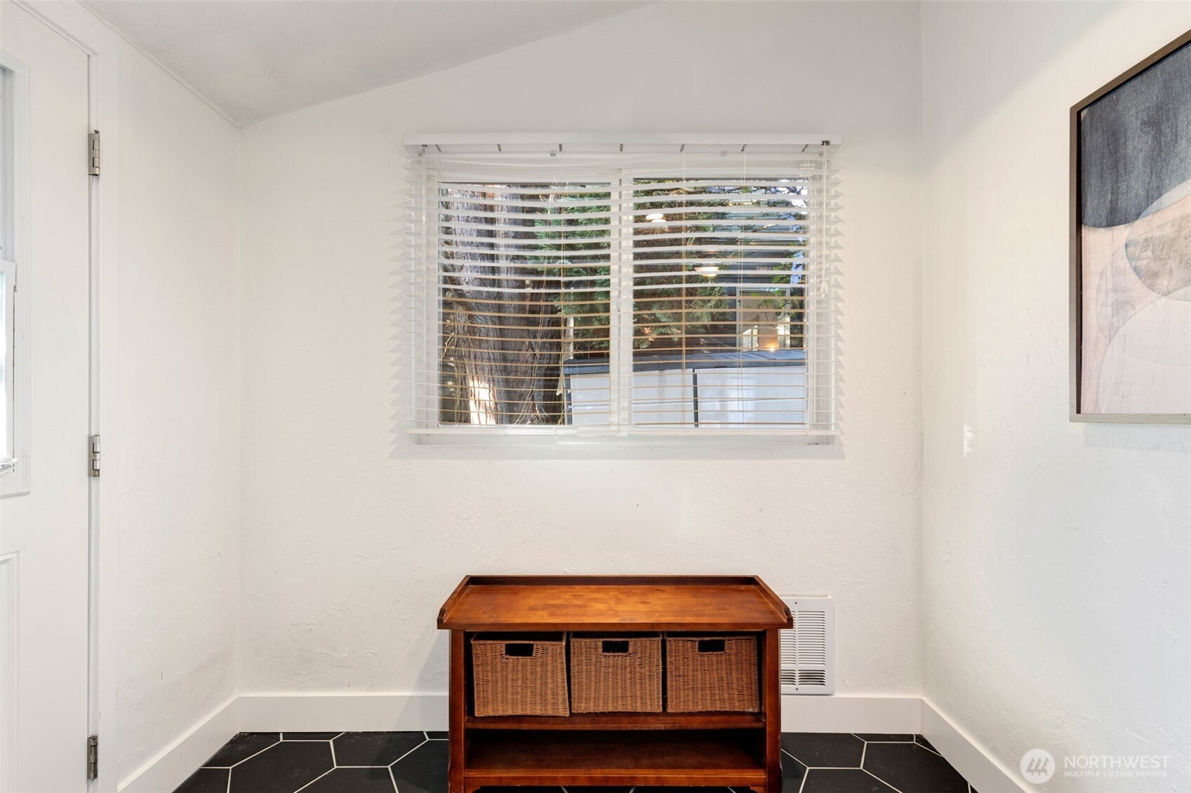 8451 30th Avenue Southwest Seattle, WA 98126 - Photo 26 of 40