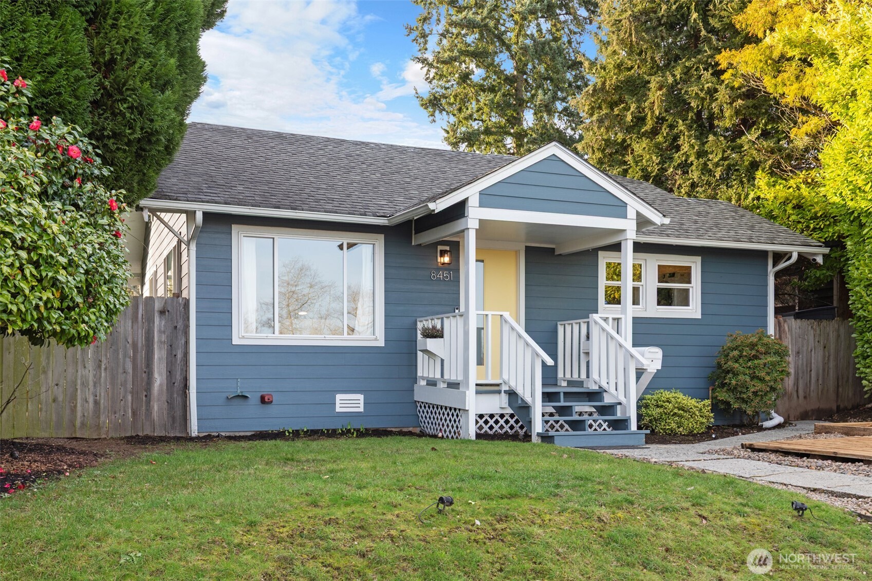 8451 30th Avenue Southwest Seattle, WA 98126 - Photo 3 of 40