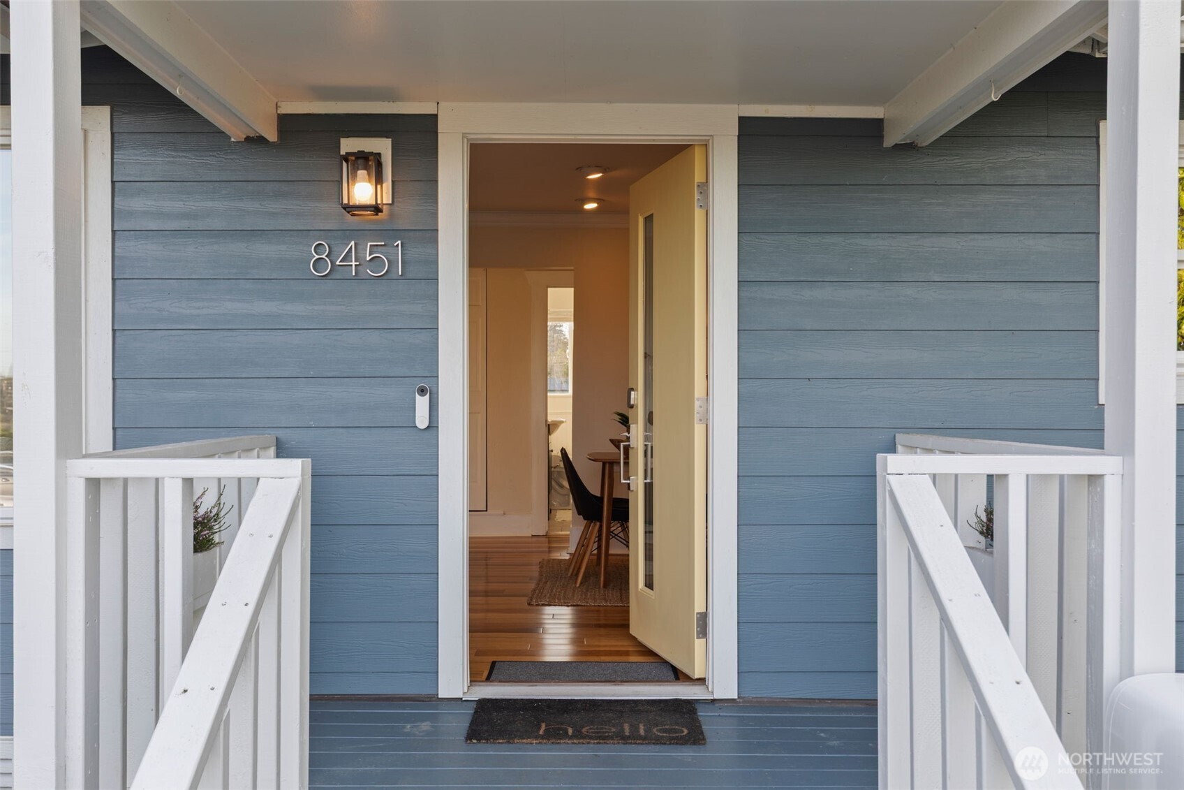 8451 30th Avenue Southwest Seattle, WA 98126 - Photo 4 of 40