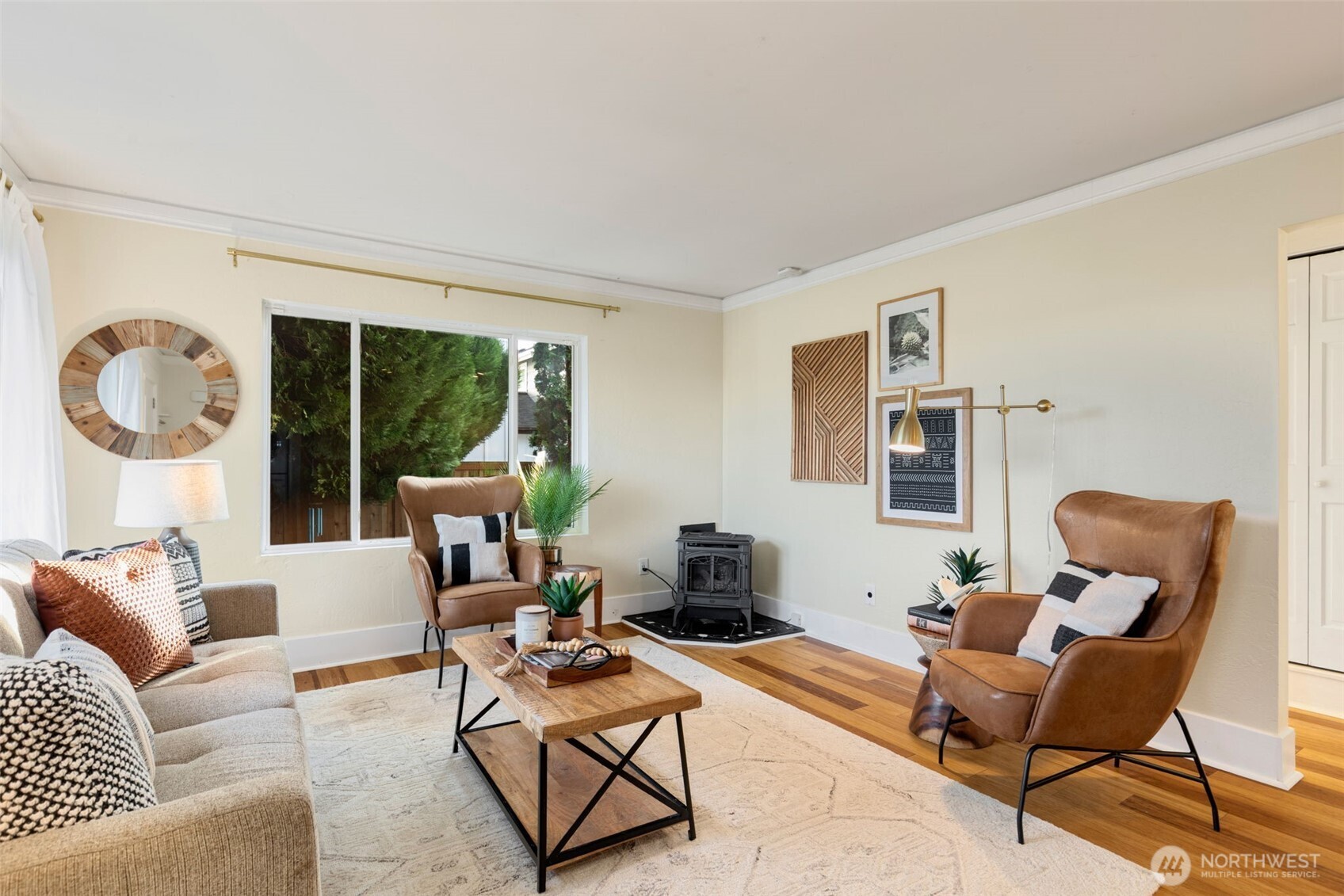 8451 30th Avenue Southwest Seattle, WA 98126 - Photo 7 of 40