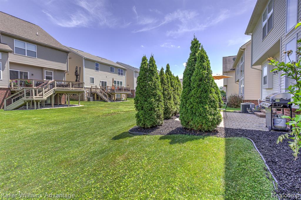 27618 Cromwell Road Novi, MI 48374 - Photo 53 of 55