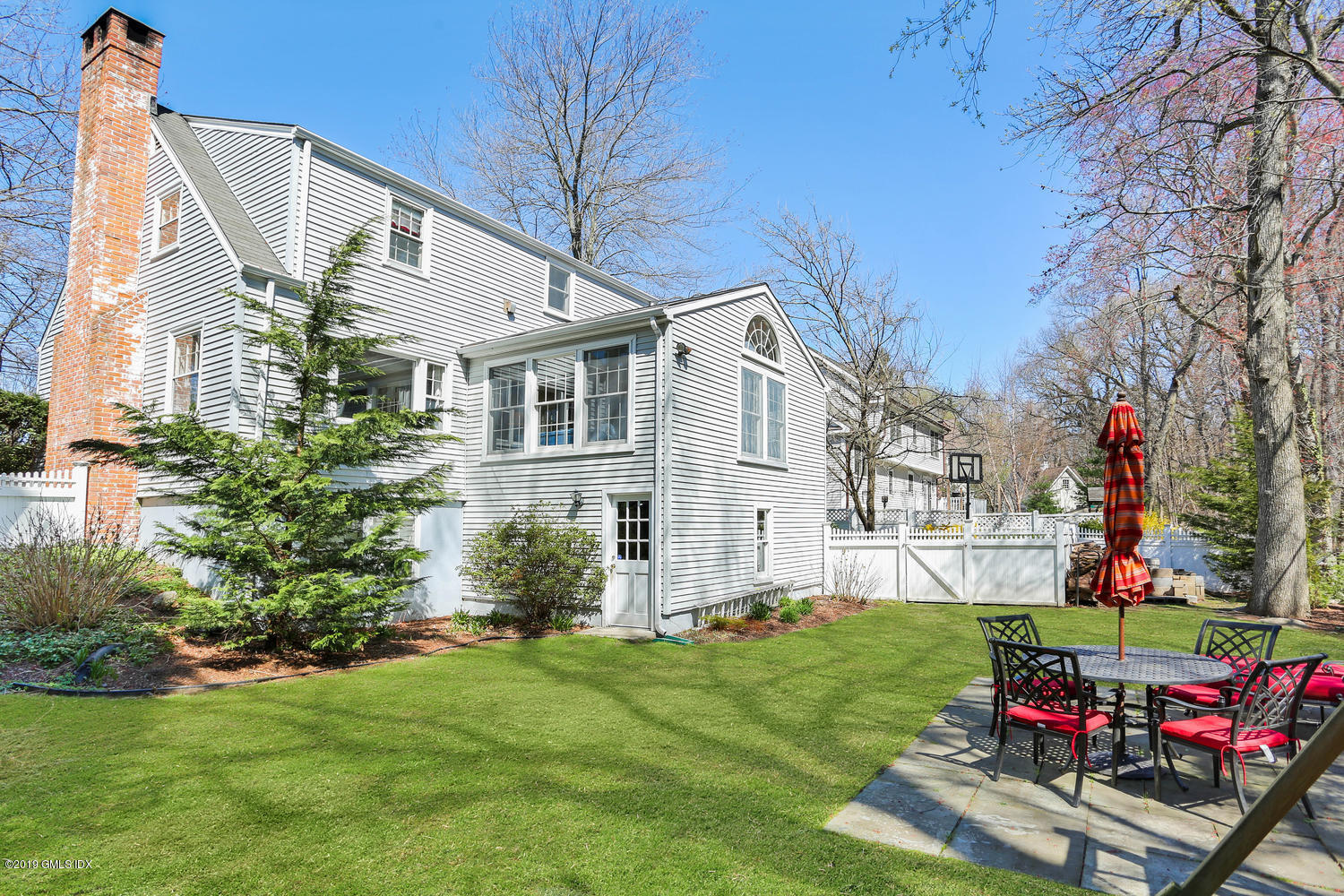 13 Dialstone Lane Riverside, CT 06878 - Photo 18 of 22 13 Dialstone Ln Riverside CT-large-035-3
