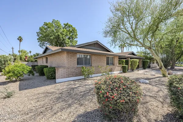 $3,195 | 1904 East Manhatton Drive, Tempe, AZ 85282