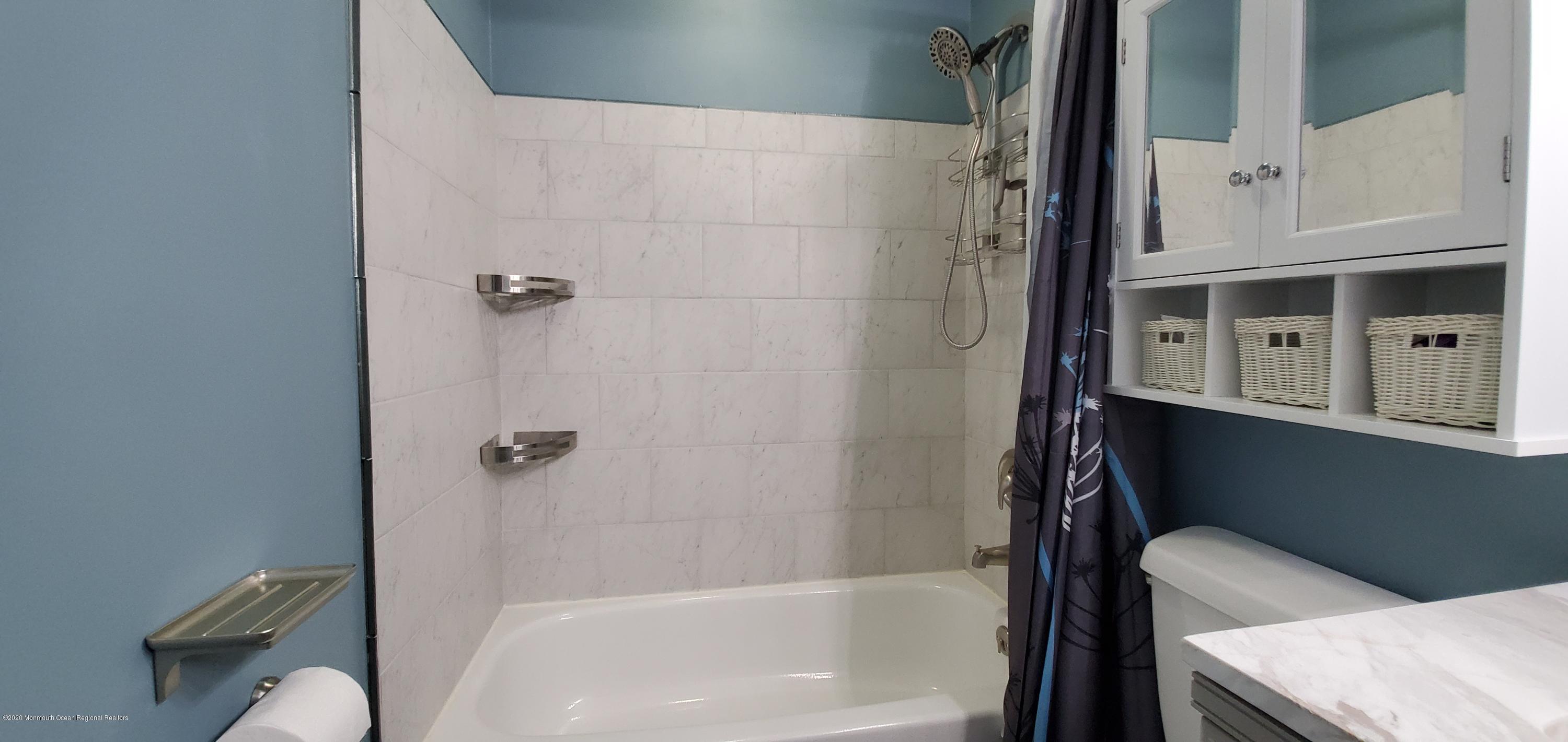 1158 Sawmill Road Brick, NJ 08724 - Photo 20 of 29 1158 Sawmill--Main Bath 3
