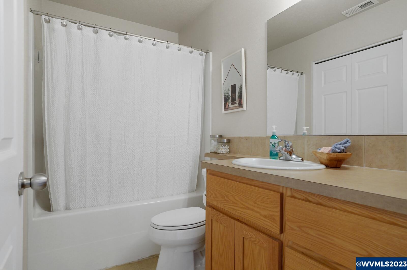 4493 Aztec Loop Northeast Albany, OR 97321 - Photo 26 of 42 Gallery Image 26