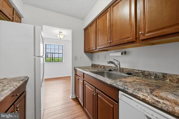 $1,750 | 2402 Pond View Drive, Unit 2402, West Chester, PA 19382
