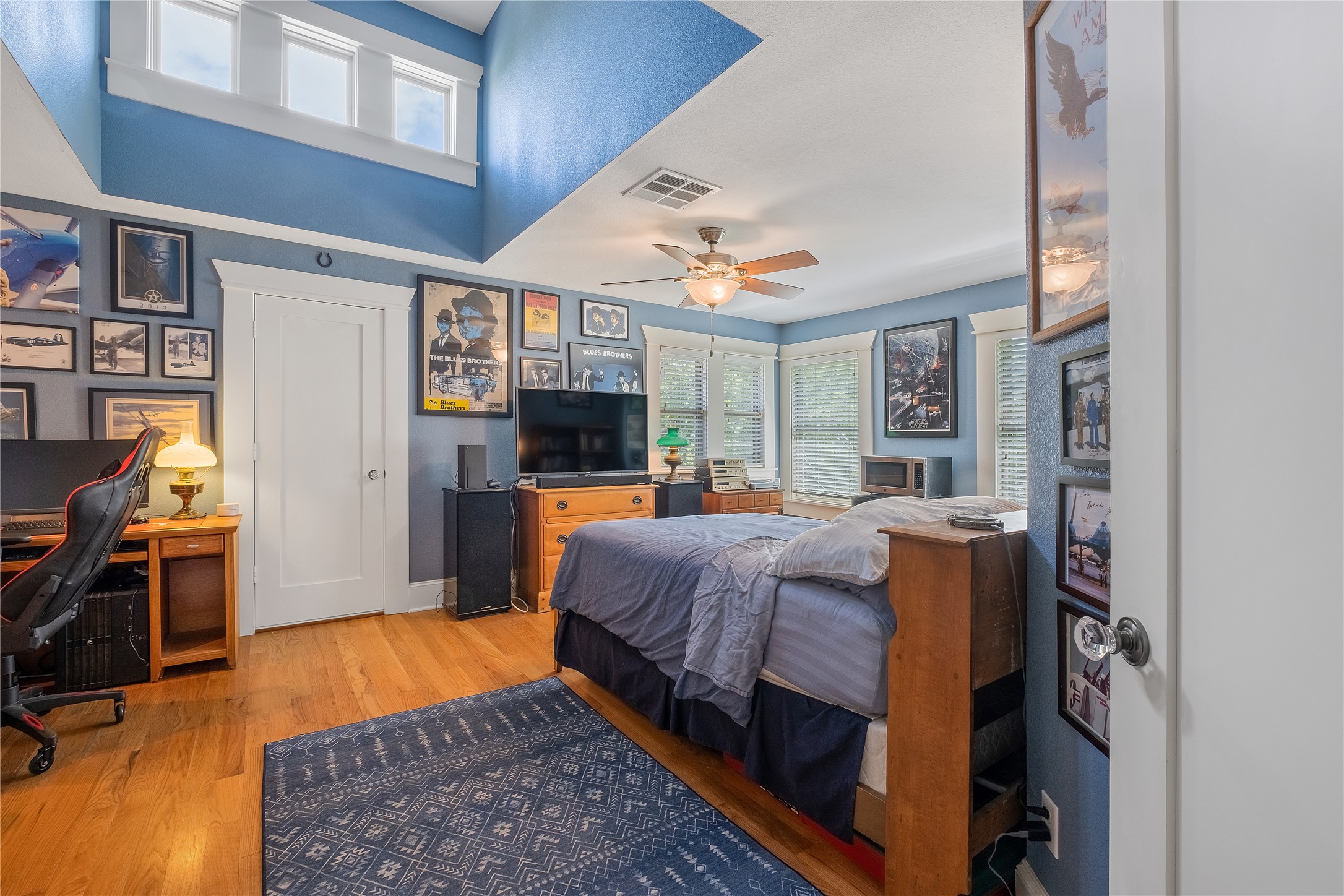 903 East 14th Street Austin, TX 78702 - Photo 21 of 31 Light-filled secondary en-suite bedroom