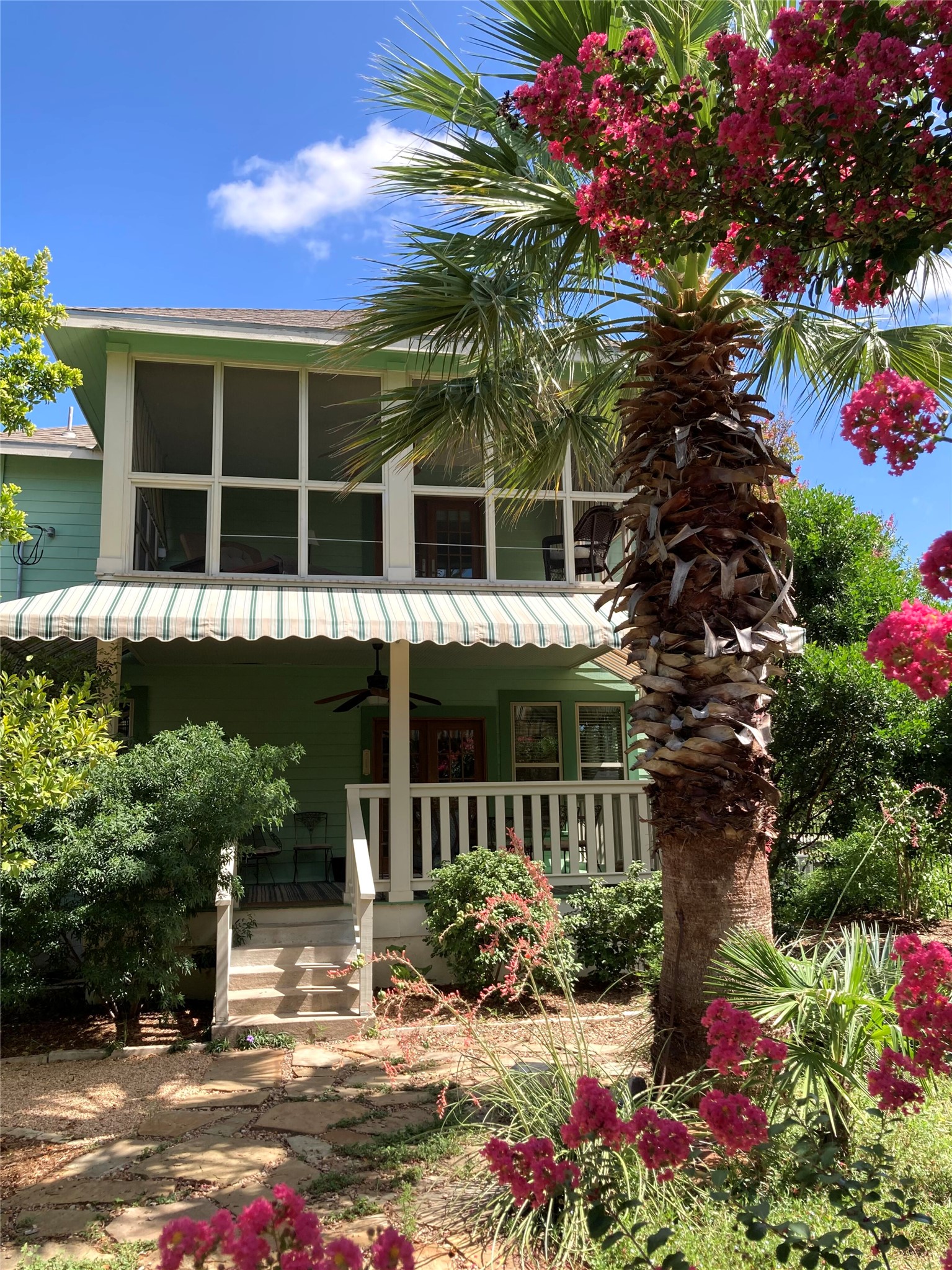 903 East 14th Street Austin, TX 78702 - Photo 27 of 31 Is This Austin, TX?